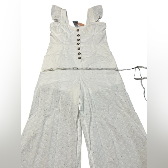 GB | Gianni Bini | Ivory Cropped Jumpsuit | NWT! - Picture 9 of 10